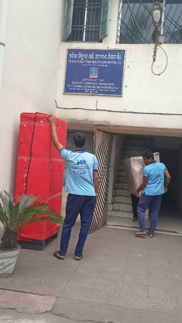 Professional office movers